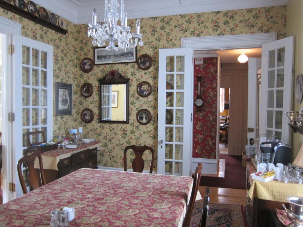 אוטווה Mcgee'S Inn מראה חיצוני תמונה